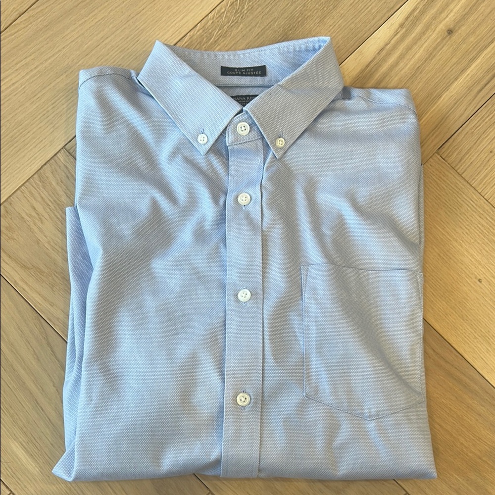 Banana Republic Blue Casual Button Down Shirt